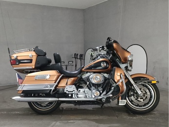 Harley-Davidson Electra Glide FLHTCU1580