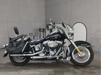 Harley-Davidson Heritage Softail Classic FLSTC1580