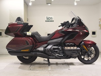 Honda GL1800 TOUR DCT