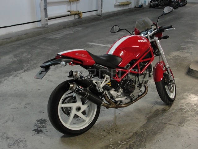 Ducati Monster S2R 1000 (15885km) - купить с доставкой в Москве