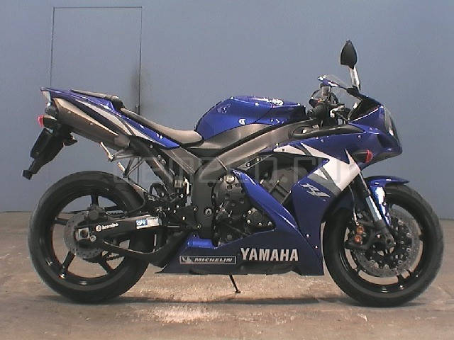 Yamaha R1 - стоимость
