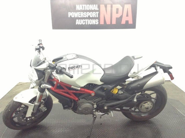 Ducati Monster 796 - купить с доставкой в Москве