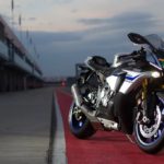 2018-Yamaha-YZF-R1 (14)