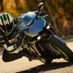 2018-Yamaha-YZF-R1 (2)