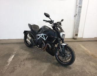 Мотоцикл Ducati DIAVEL CARBON (8010км)