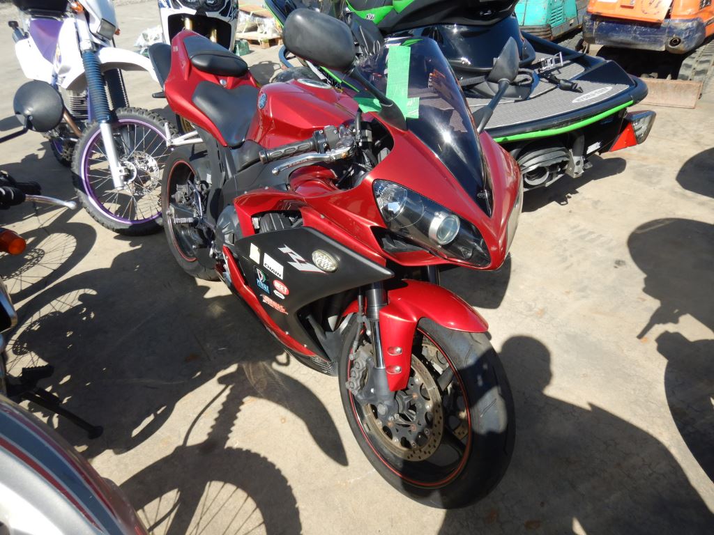 Отзыв: Yamaha yzf-r1