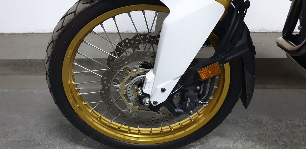 Honda CRF1000 AfricaTwin (7233км) - купить в Москве