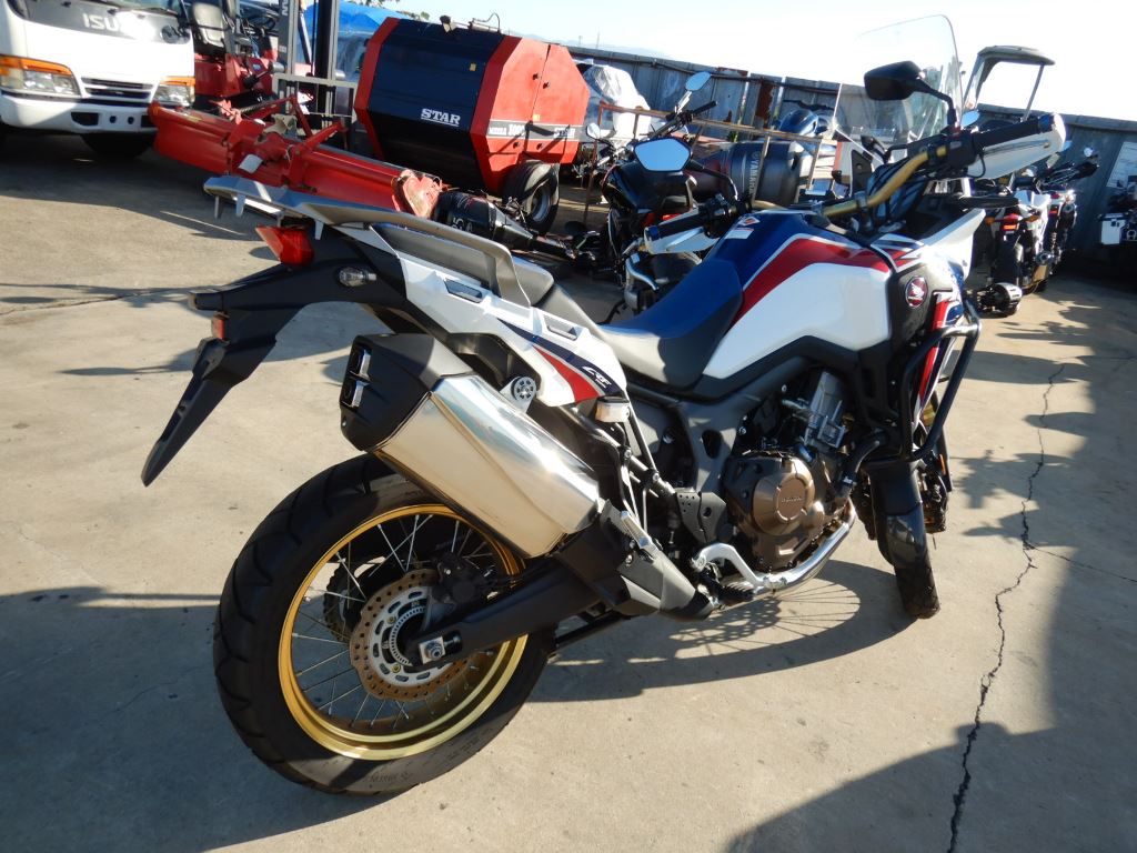 Honda CRF1000 AfricaTwin (7233км) - купить недорого