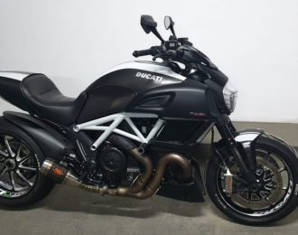 Мотоцикл Ducati DIAVEL CARBON (5865км)