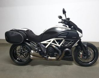 Мотоцикл Ducati DIAVEL AMG (N0682)