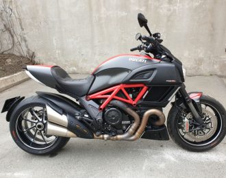Мотоцикл Ducati DIAVEL CARBON (10431км)