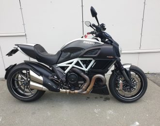 Мотоцикл Ducati DIAVEL CARBON (12238км)