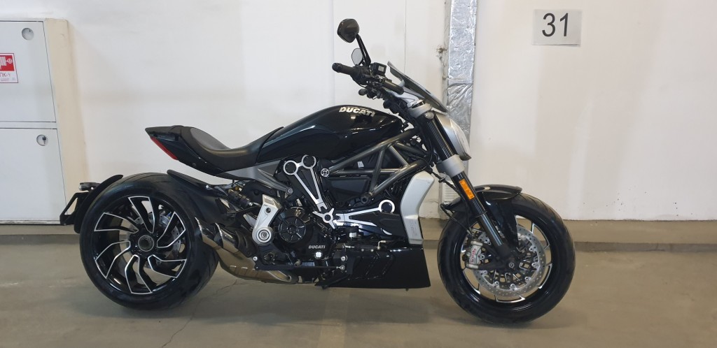 Ducati Diavel Matt Liquid Concrete Grey