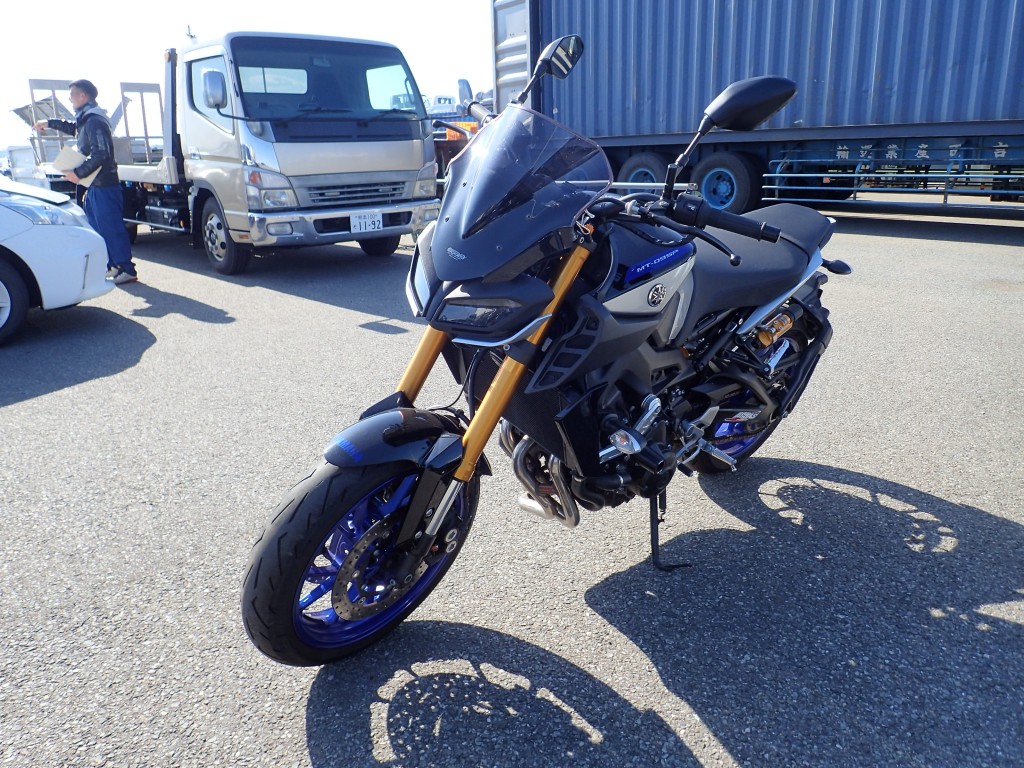 Yamaha MT-09 SP (12703км) - купить с доставкой в Москве