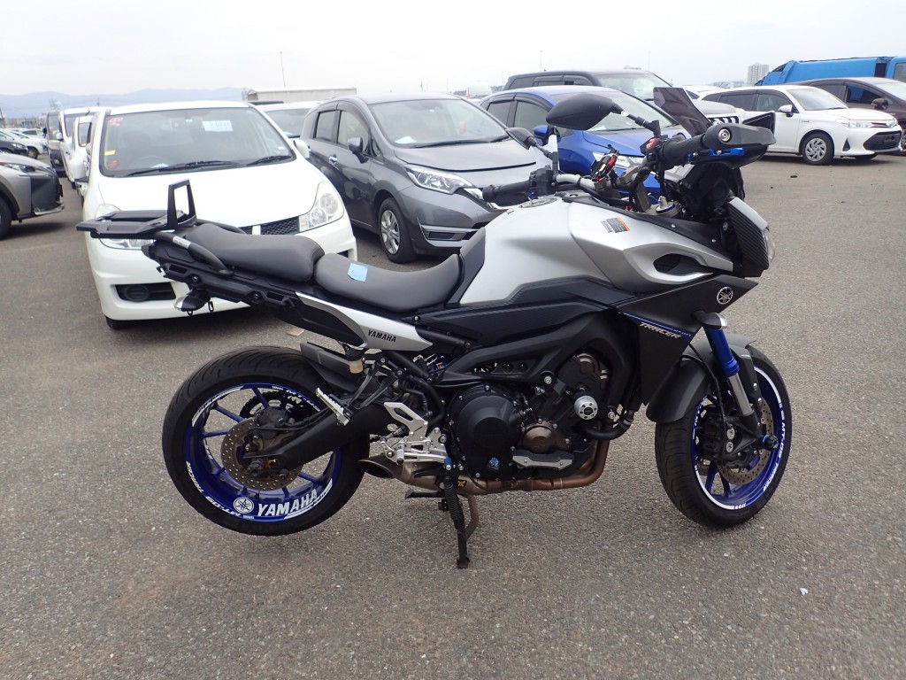 Yamaha MT 09 Street Tracker