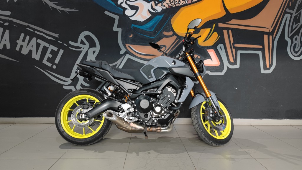 Yamaha MT-09 ABS (2093км) - купить с доставкой