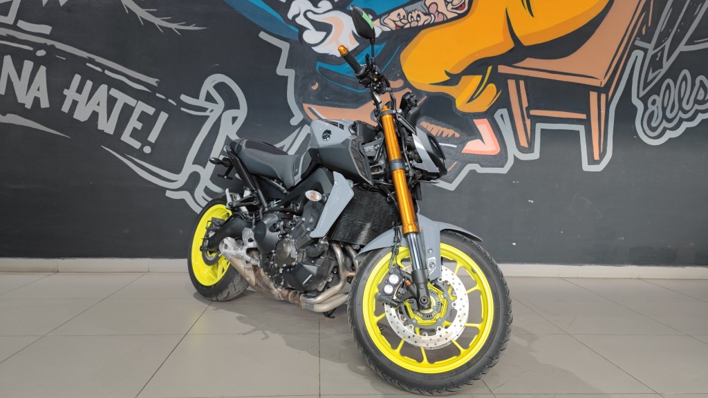 Yamaha MT-09 ABS (2093км) - в Москве
