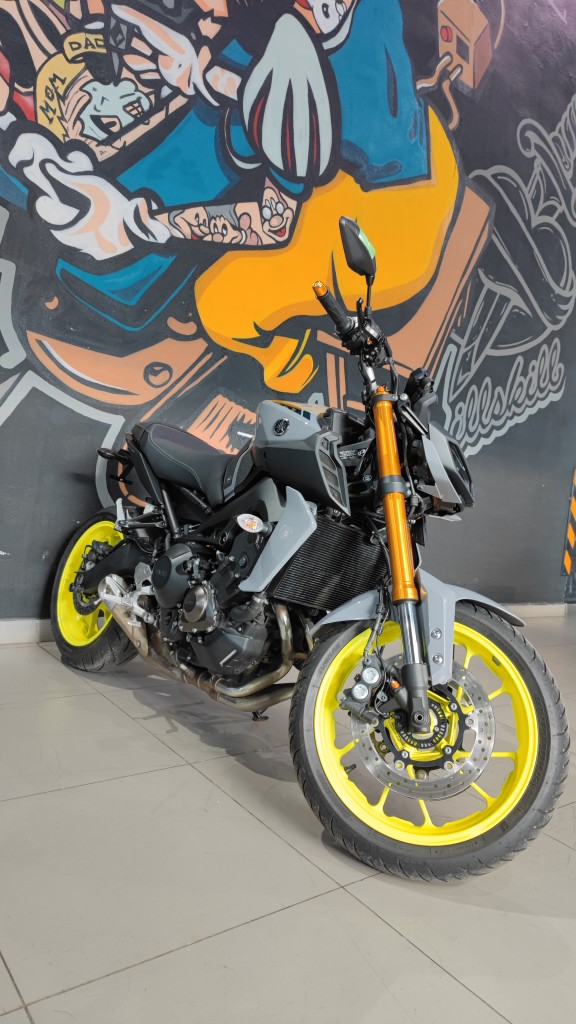 Yamaha MT-09 ABS (2093км) - купить с доставкой