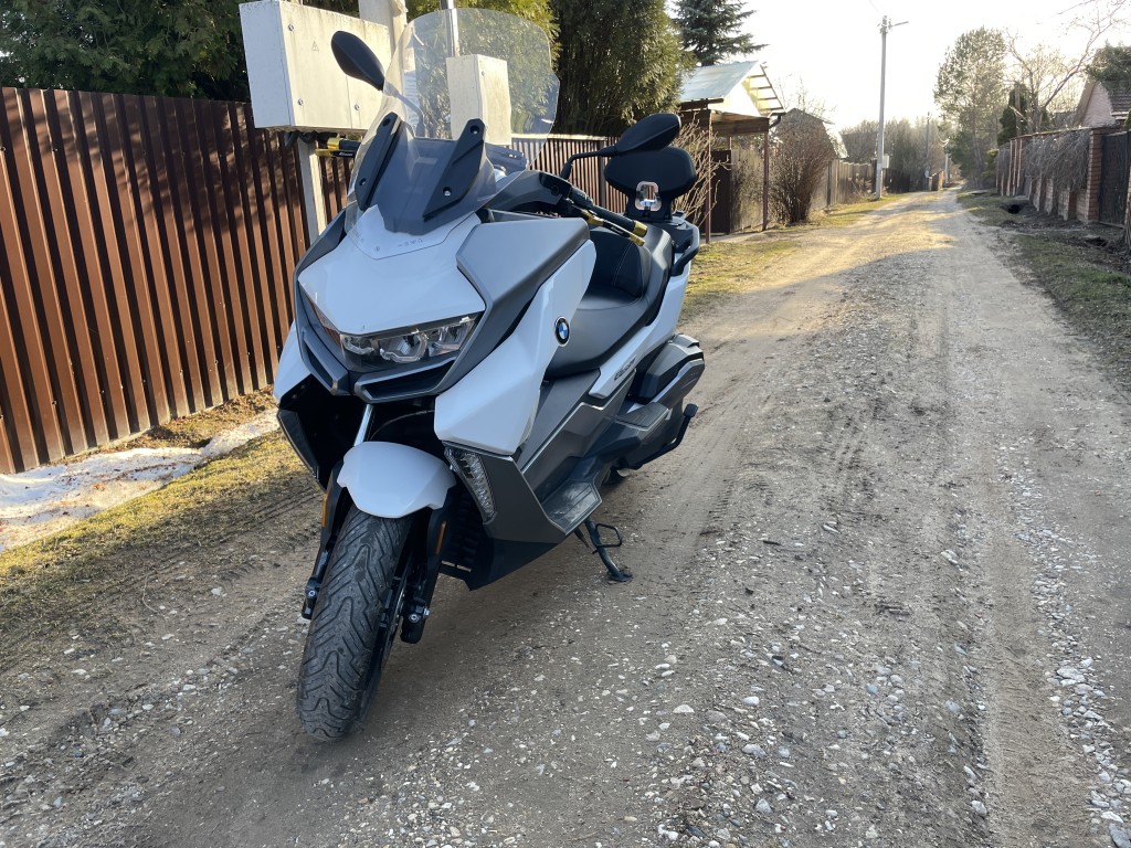 Отзыв: Bmw c400gt