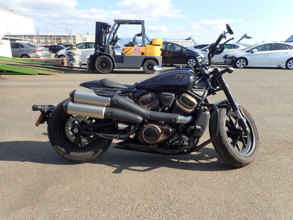 Harley-Davidson SPORTSTER S RH1250S (3966км) купить в Москве – цена 1 490  000 руб. на мотоцикл Харлей Дэвидсон Спортстер S RH1250S, код товара  240119-7215 – Cemeco