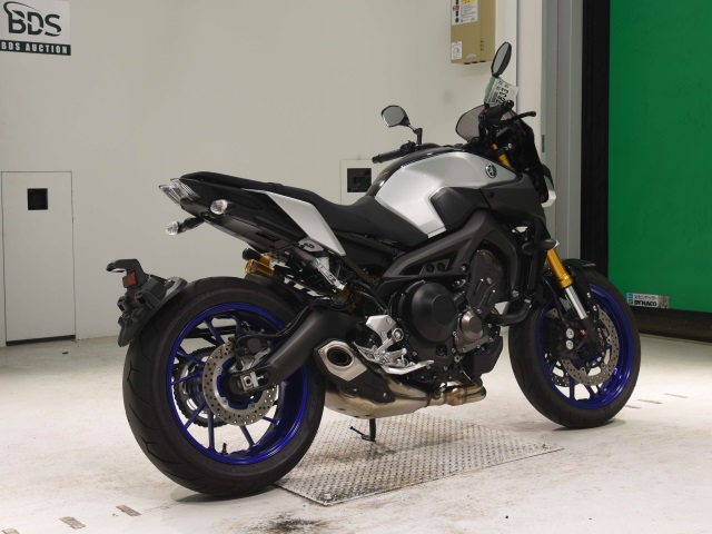 Yamaha MT-09 SP (10168км) - купить с доставкой