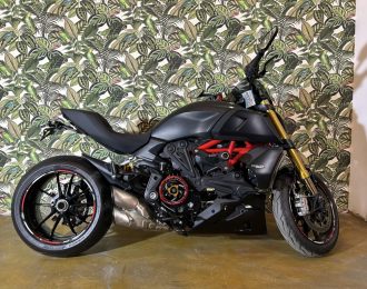 Мотоцикл Ducati DIAVEL 1260 S (9459км)
