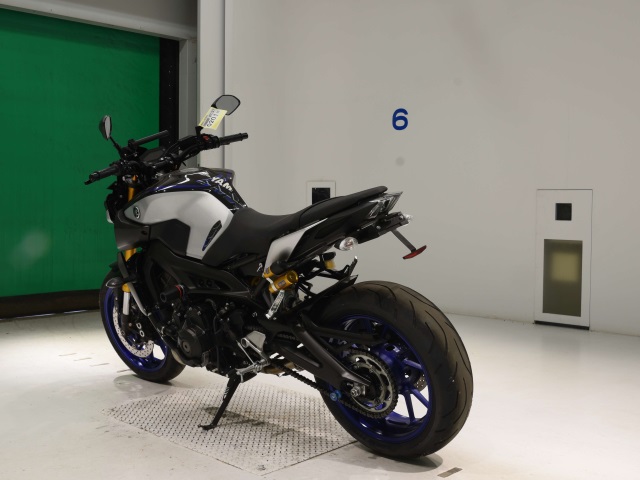 Yamaha MT-09 SP (14728км) - стоимость