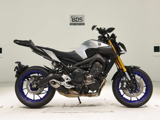 Yamaha MT-09 SP (9623км) - стоимость