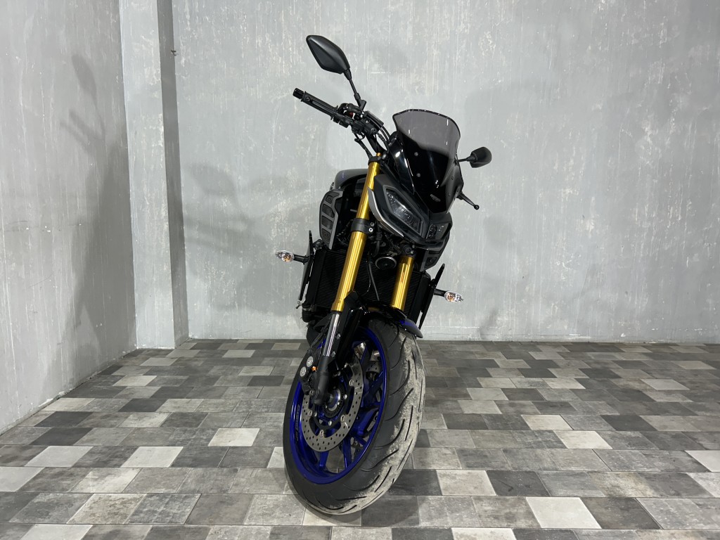 Yamaha MT-09 SP (5364км) - купить с доставкой в Москве