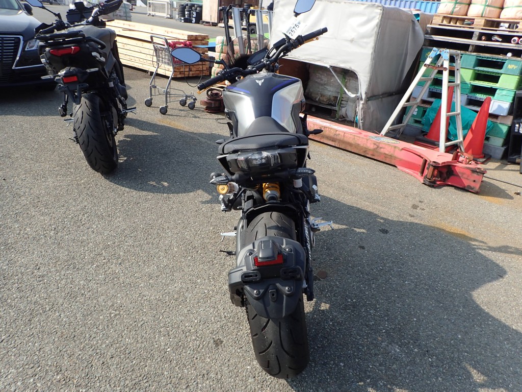 Yamaha MT-09 SP (4073км) - цена