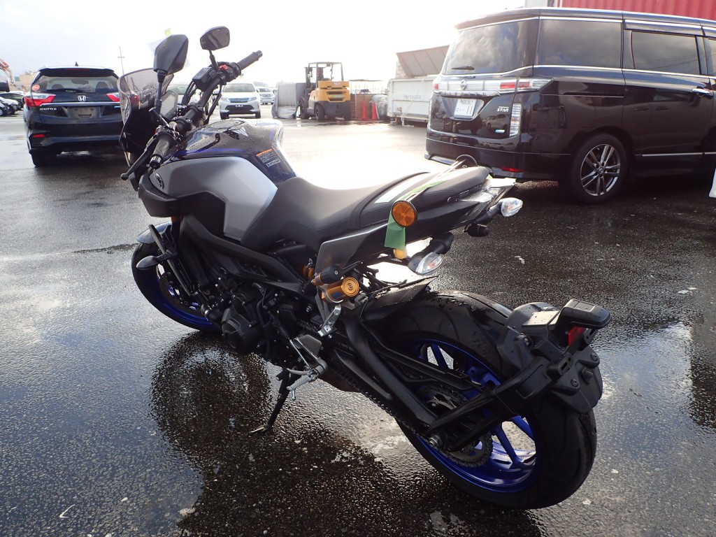Yamaha MT-09 SP (5364км) - стоимость