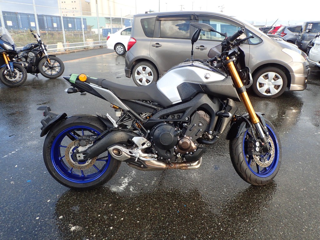 Yamaha MT-09 SP (5364км) - купить с доставкой в Москве