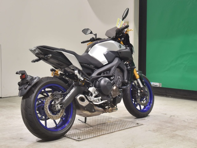 Yamaha MT-09 SP (4073км) - стоимость