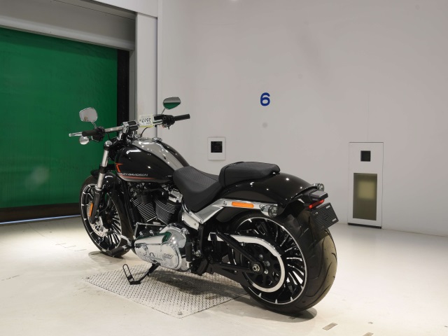 Harley-Davidson Softail Breakout FXBR 1920 (1км) - купить с доставкой в Москве