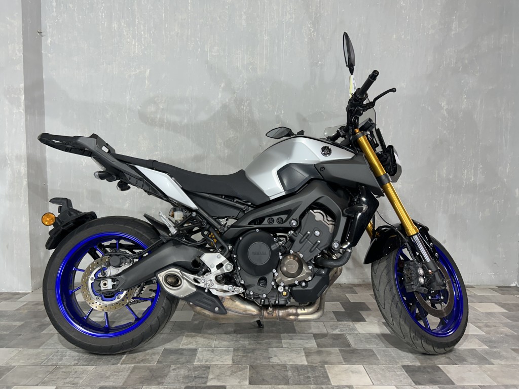 Yamaha MT-09 SP (10245км) - купить с доставкой