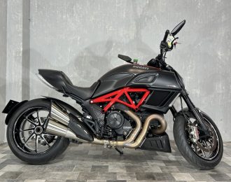 Мотоцикл Ducati DIAVEL CARBON (11073км)