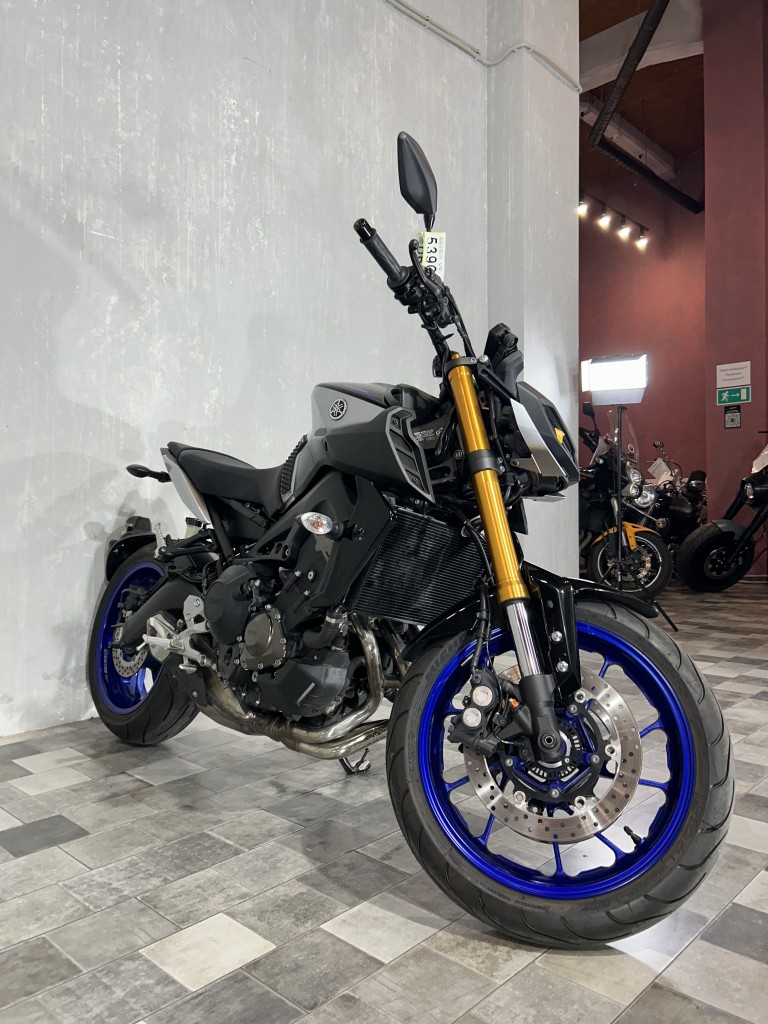 Yamaha MT-09 SP (9313 км) - в Москве