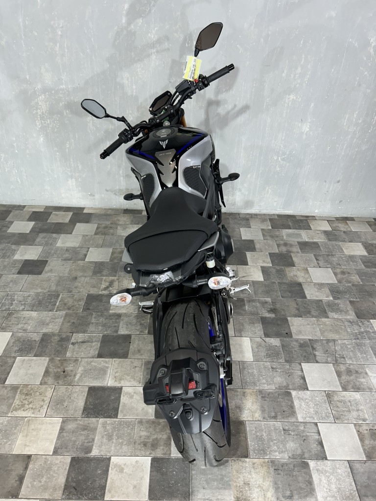 Yamaha MT-09 SP (9313 км) - купить с доставкой