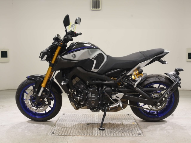 Yamaha MT-09 SP (9313 км) - купить с доставкой