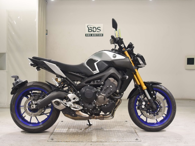 Yamaha MT-09 SP (9313 км) - в Москве