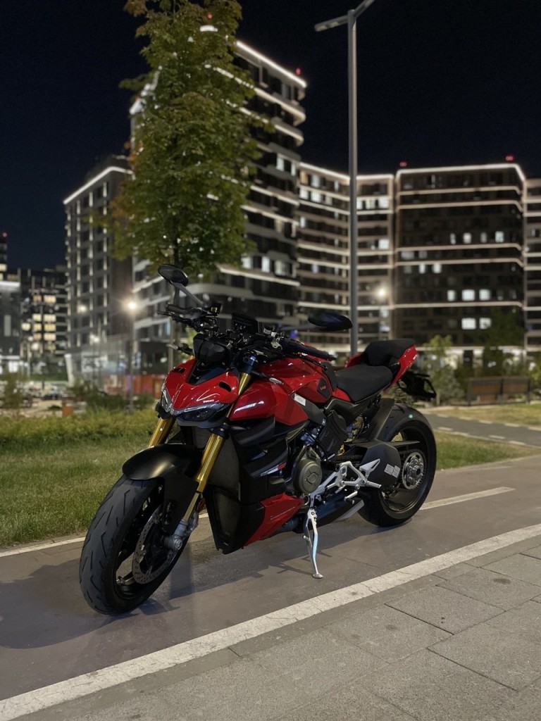 Отзыв: Ducati streetfighter-v4-s