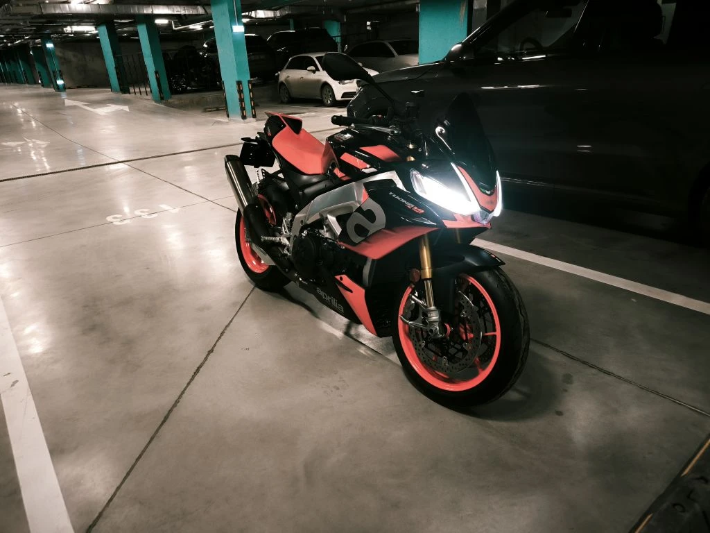 Отзыв: Aprilia Tuono v4 factory