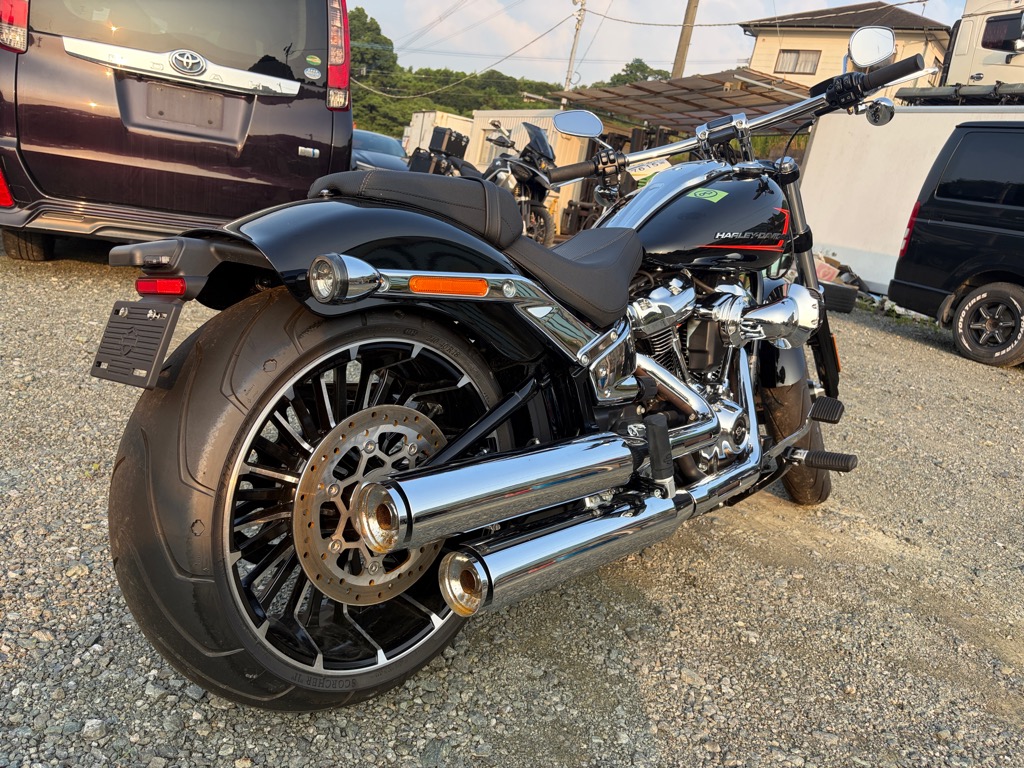 Harley-Davidson Softail Breakout FXBR 1920 (703км) - купить с доставкой