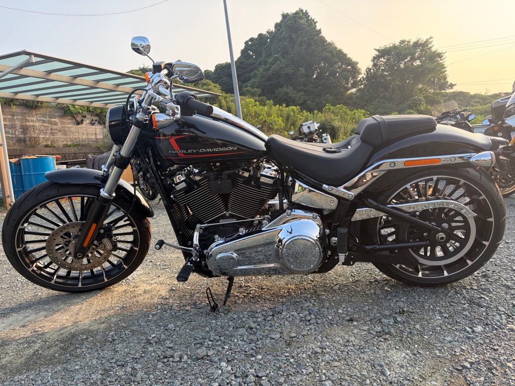Harley-Davidson Softail Breakout FXBR 1920 (703км) - в Москве