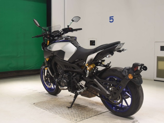 Yamaha MT-09 SP (11068км) - купить с доставкой в Москве